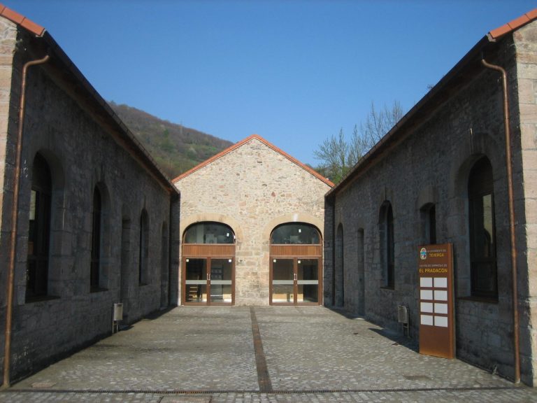 NAVES DEL PRADACON 4