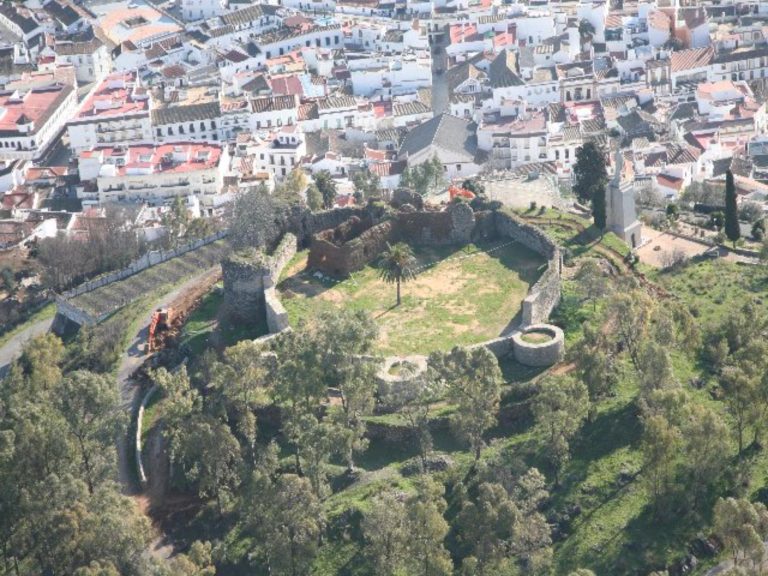 CASTILLO DE CONSTANTINA 4