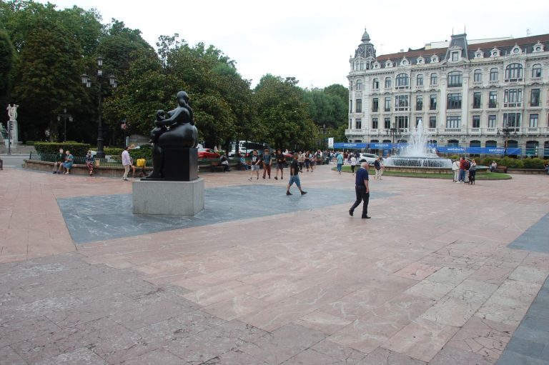 2 ESCANDALERA