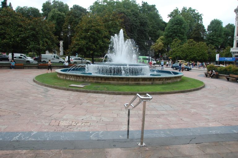 3 ESCANDALERA
