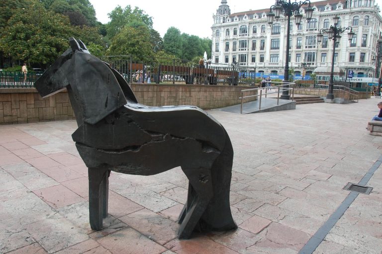 5 ESCANDALERA
