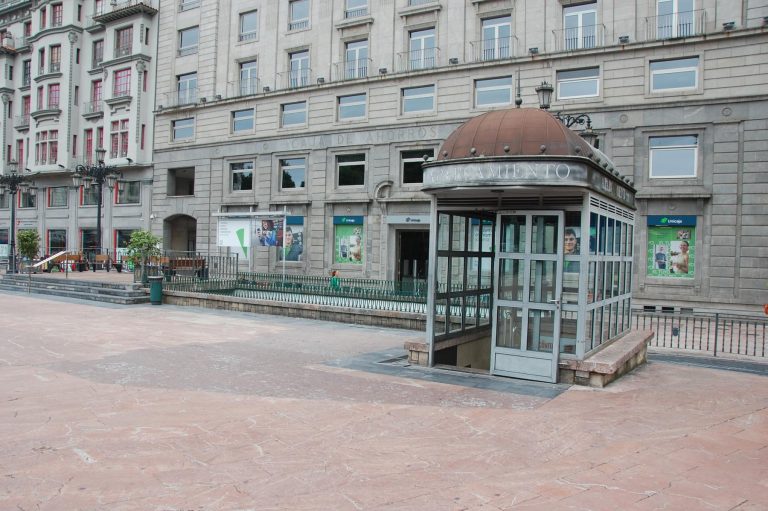 6 ESCANDALERA